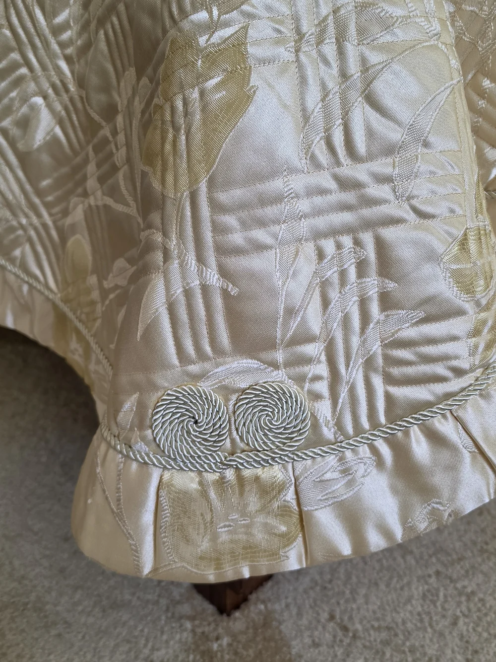 Luxury Cream and Sage Floral Quilted Bedspread Set
